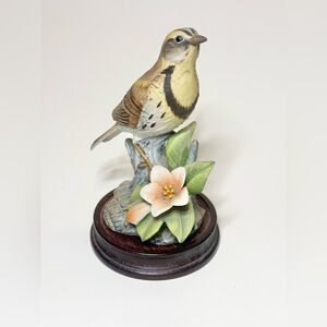 ANDREA by SADEK MEADOWLARK Porcelain Bird Figurine 9386 Japan W/ Wooden Base